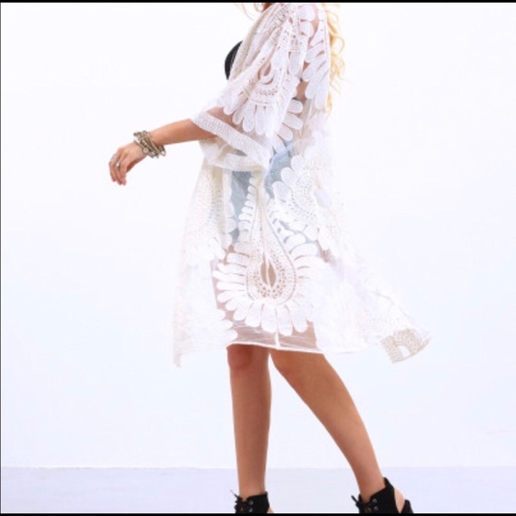 Mesh Kimono - Picture 2 of 6